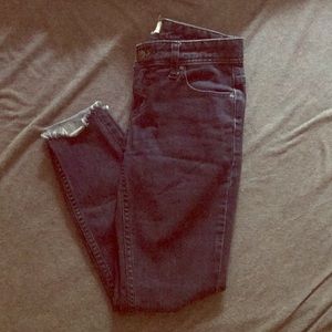 Free People Raw Hem Ripped Knee Skinny Jeans 🌻